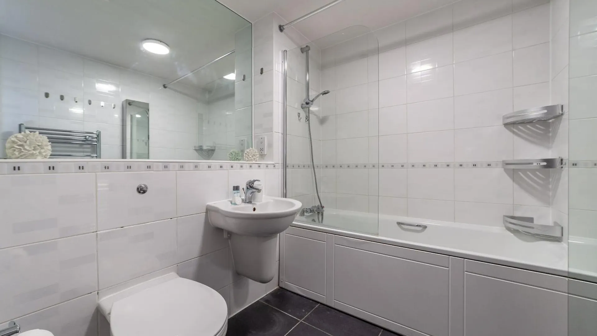 The Stratford Collection Apartment London 0*,